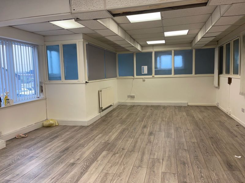 Property photo 3 of 5 Photo 5