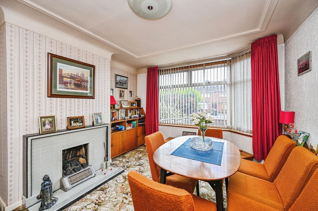 Property photo 3 of 14 Pbox-Img.Jpg