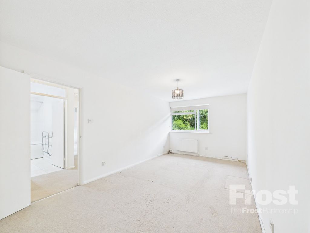 Property photo 3 of 11 Picture No. 32