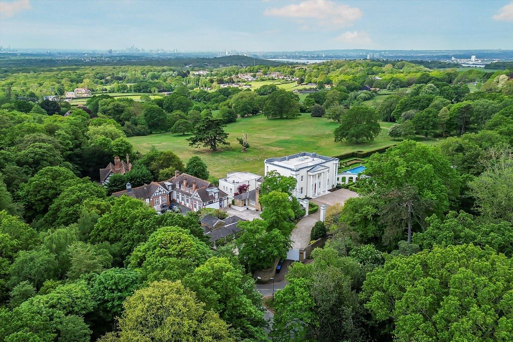 Additional image 5 of 5 bed detached house for saleHigh Beech, Loughton, Essex IG10
