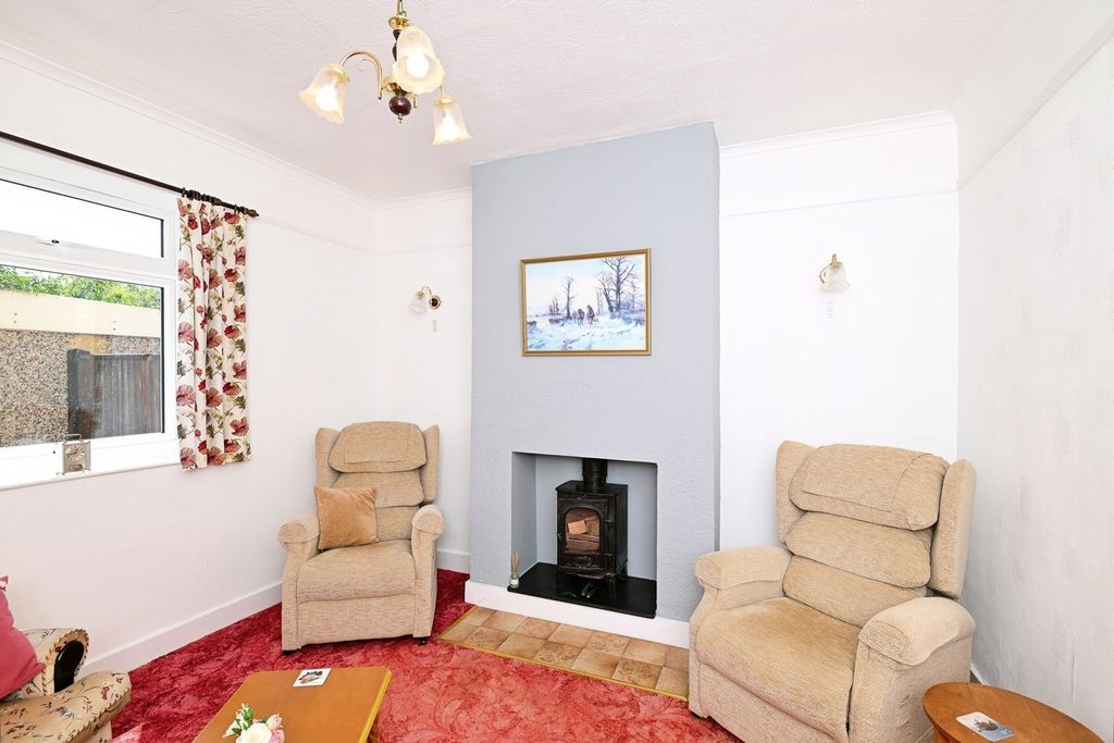 Property photo 3 of 16 Photo