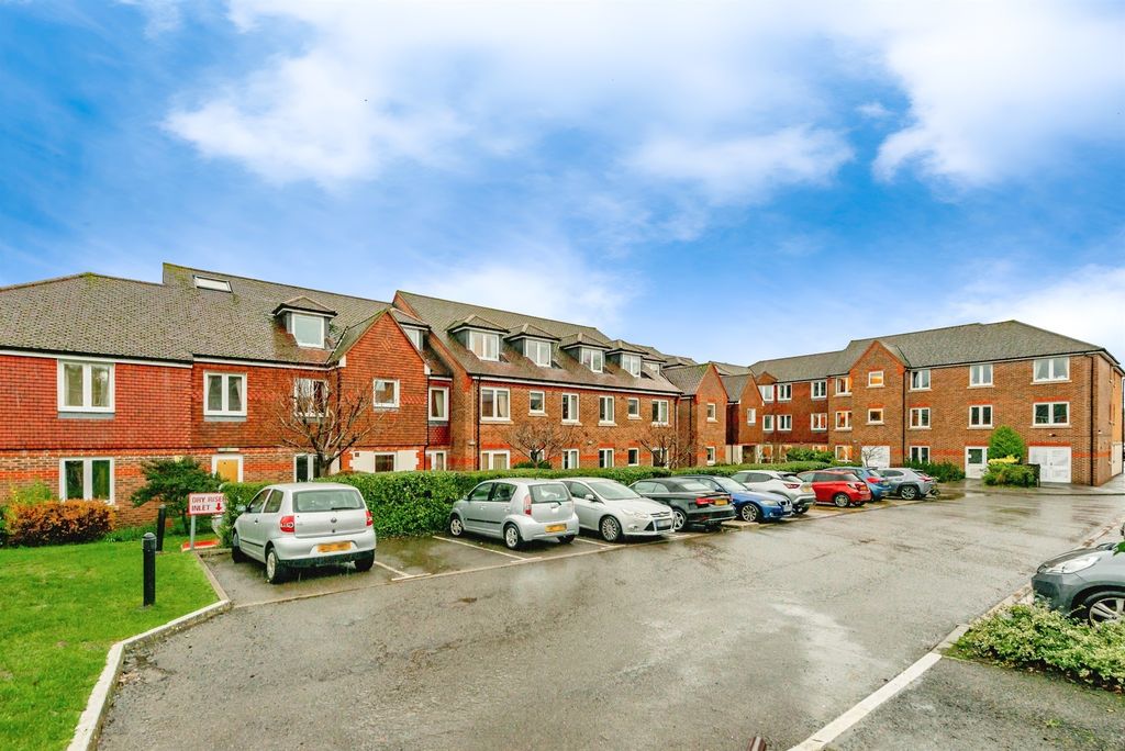 Property photo 1 of 14