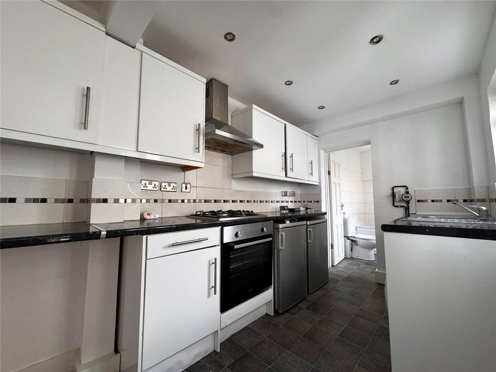 Property photo 3 of 16 Picture No. 32