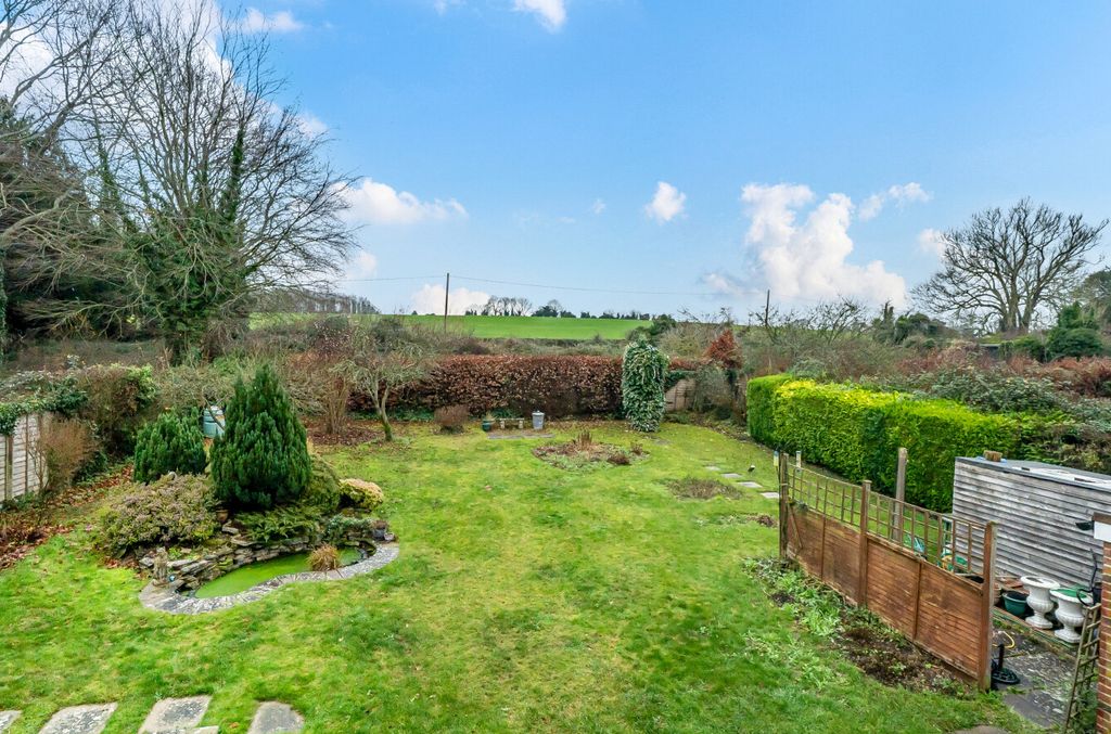 Property photo 2 of 26 1386815-25-69403d...