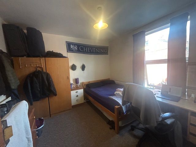 Property photo 3 of 6