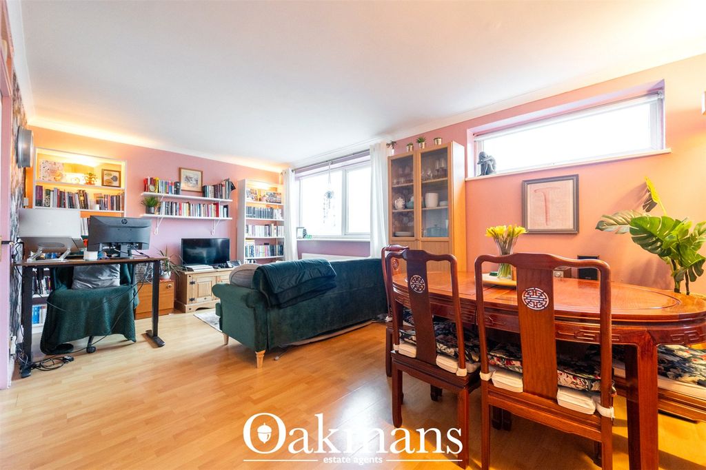 Property photo 3 of 19 Picture No. 11