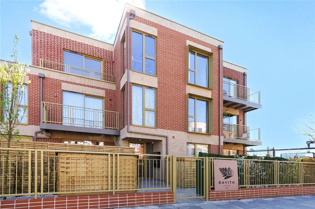 Property photo 2 of 11 Picture No. 28