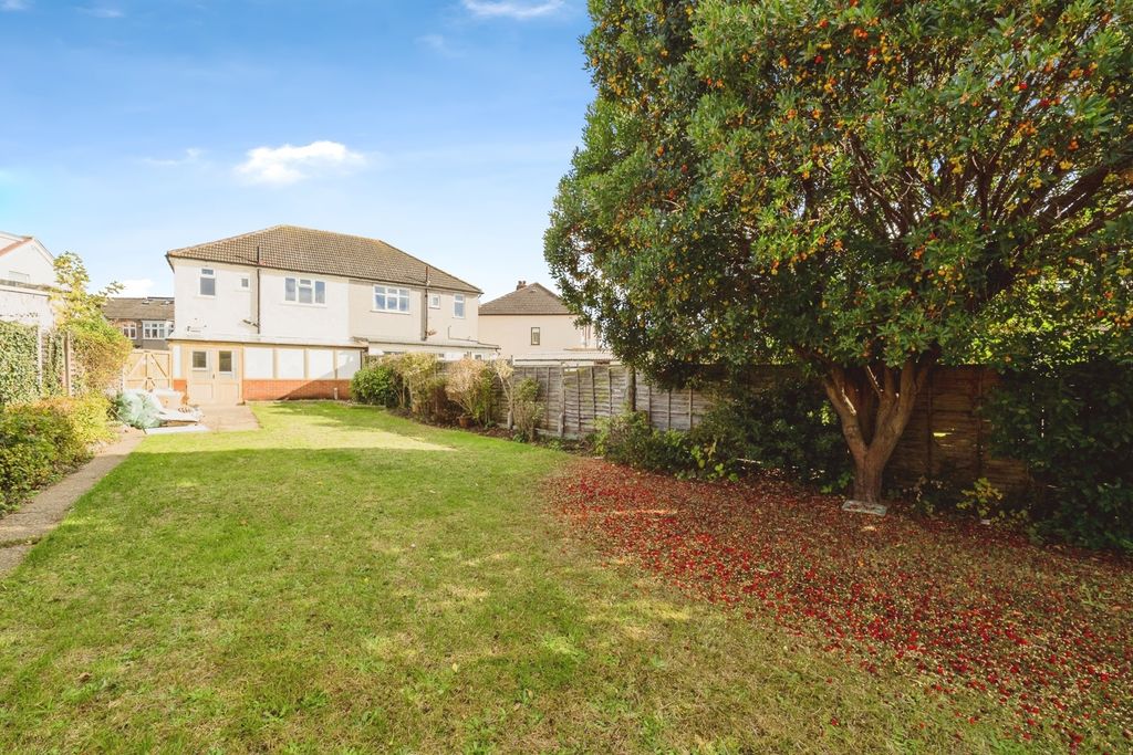 Property photo 3 of 17 Photo