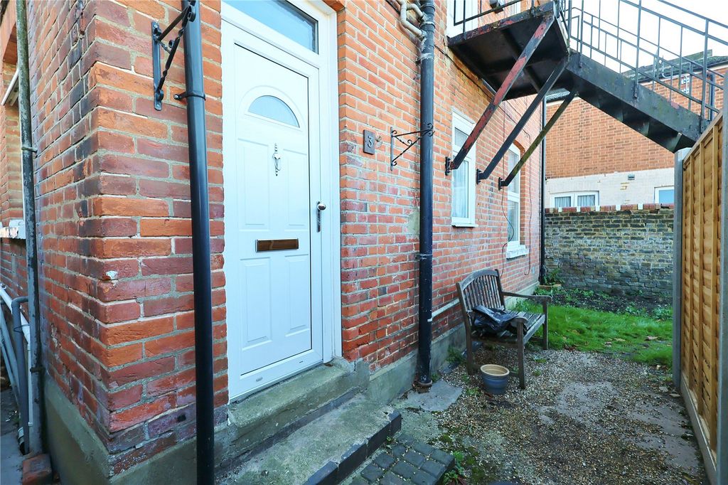 Property photo 1 of 7 Picture No. 10