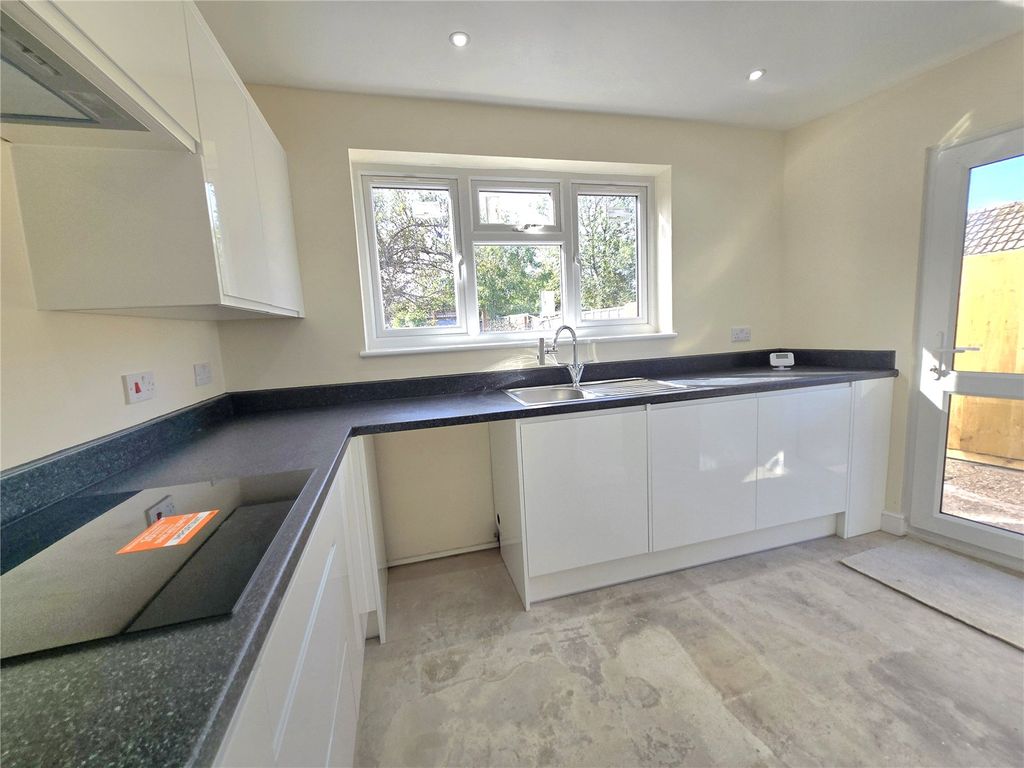 Property photo 3 of 17 Picture No. 05