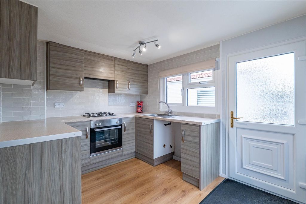 Property photo 3 of 19 Kitchen/Diner