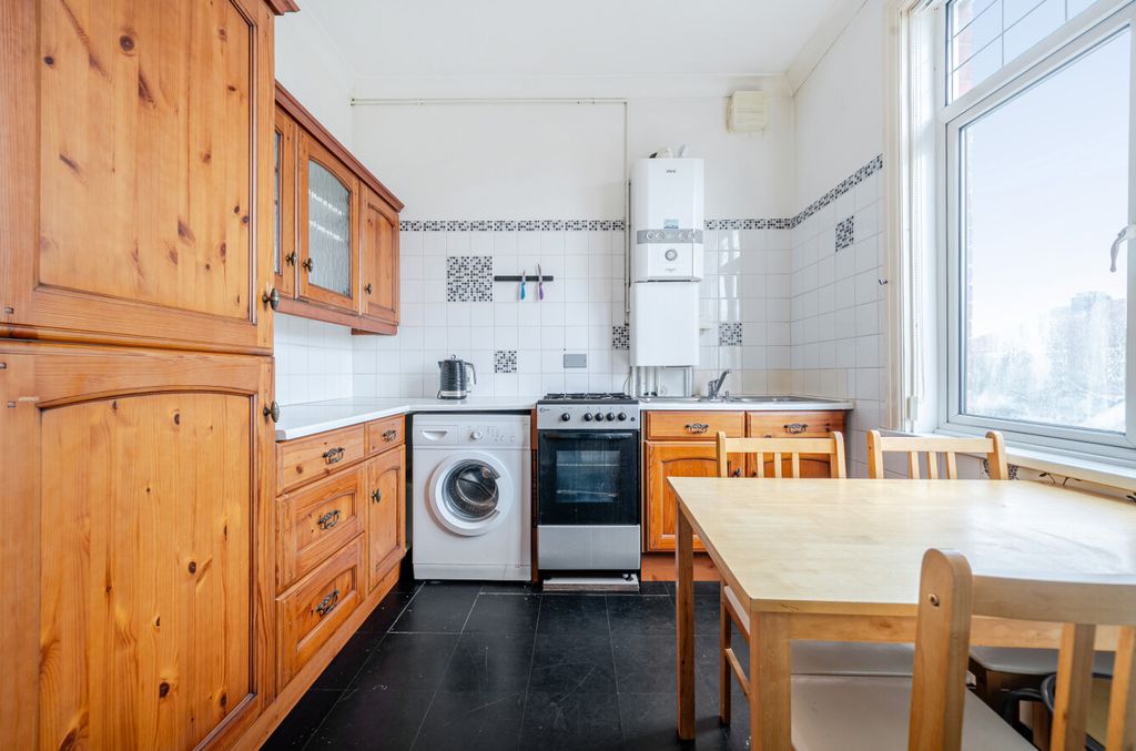 Property photo 2 of 10 1395502-3-69773A3...