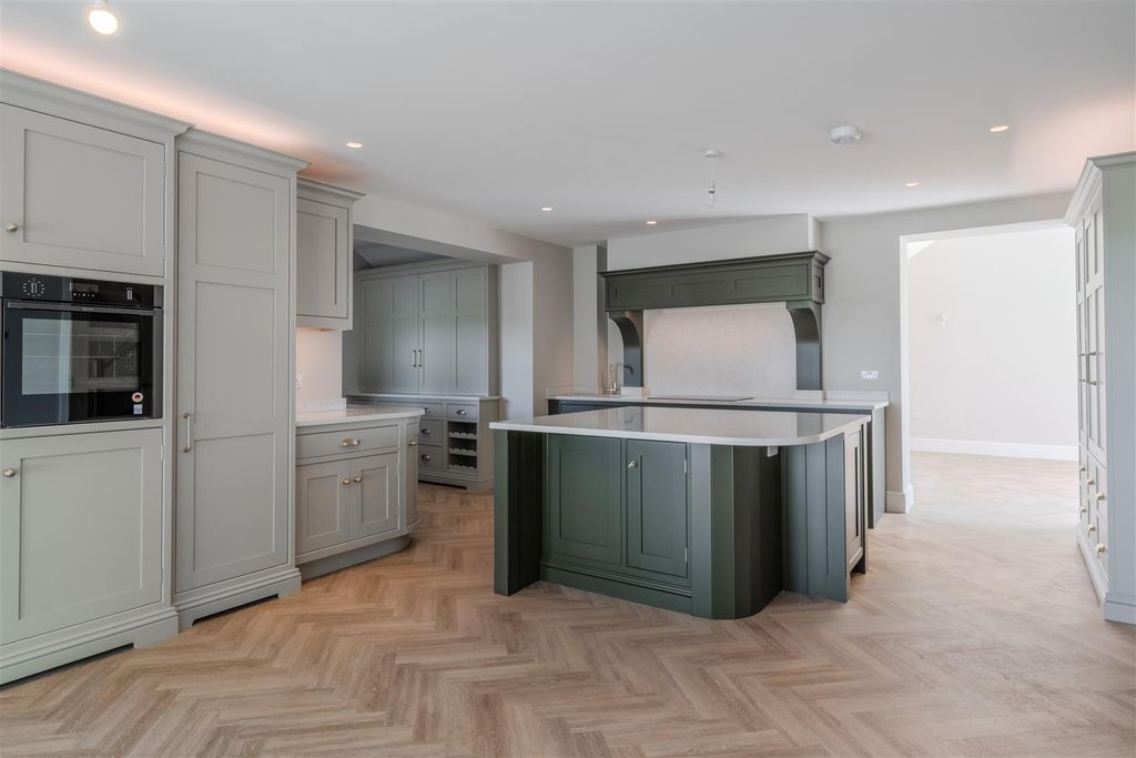 Property photo 2 of 52 Open Plan Kitchen-3.Jpg