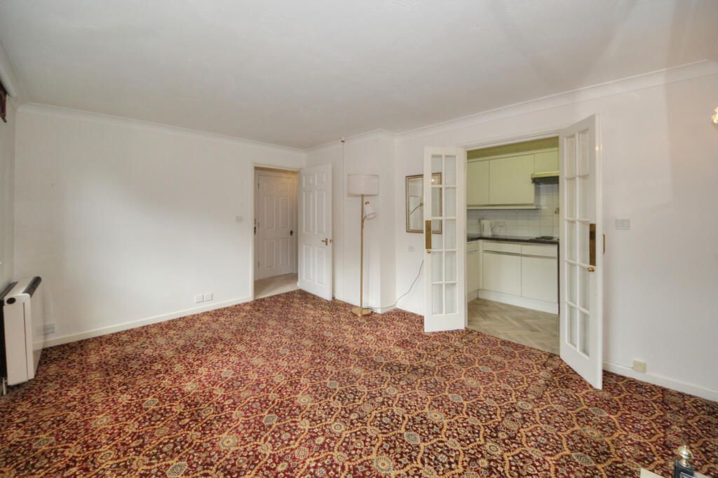 Property photo 2 of 8