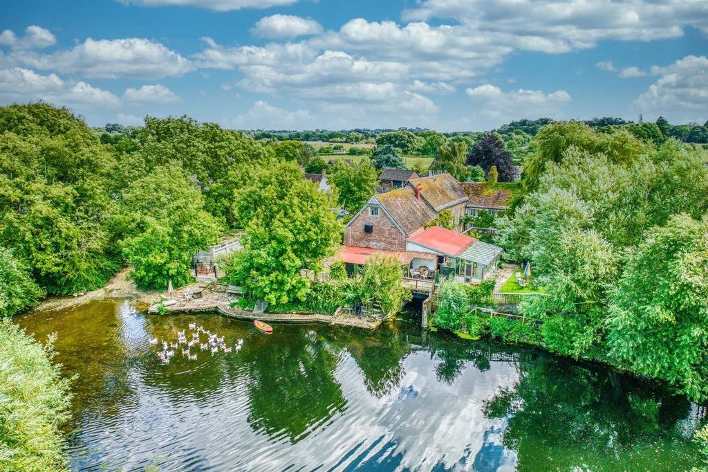 Property photo 2 of 4