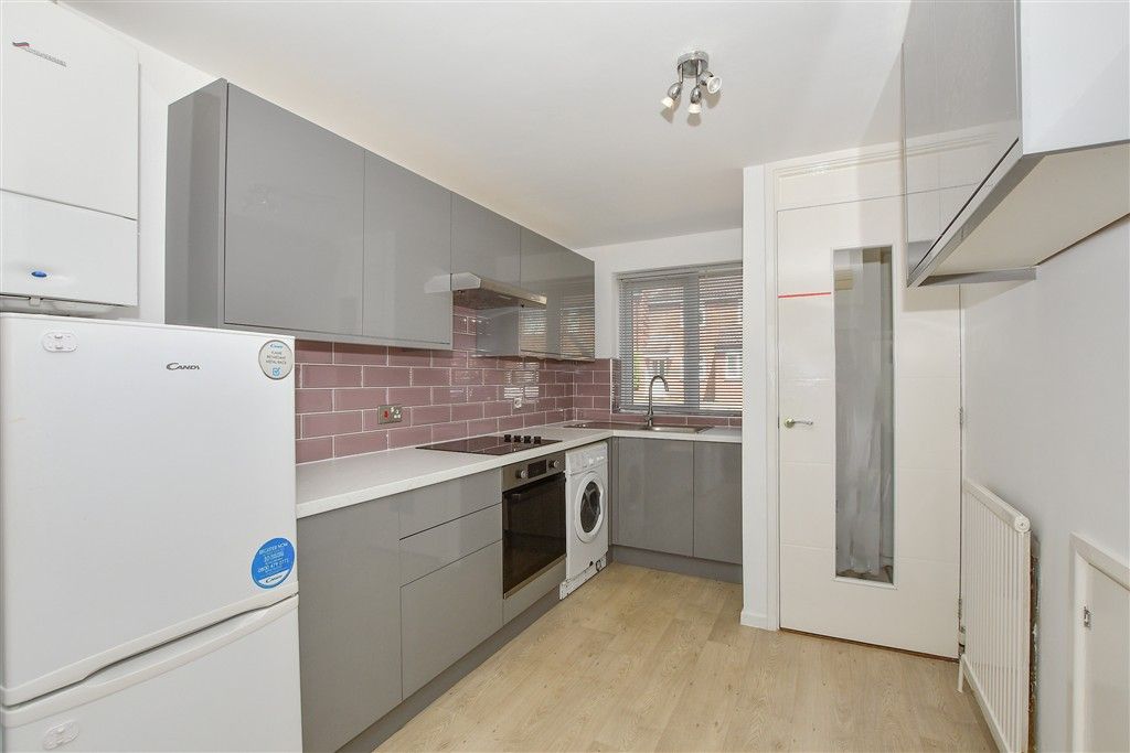 Property photo 3 of 13 Kitchen