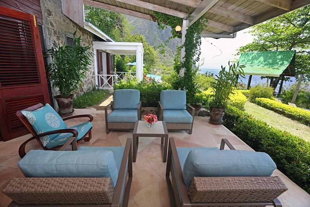 Property photo 3 of 15 Colibri Cottage