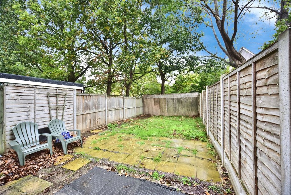 Property photo 3 of 17 Photo