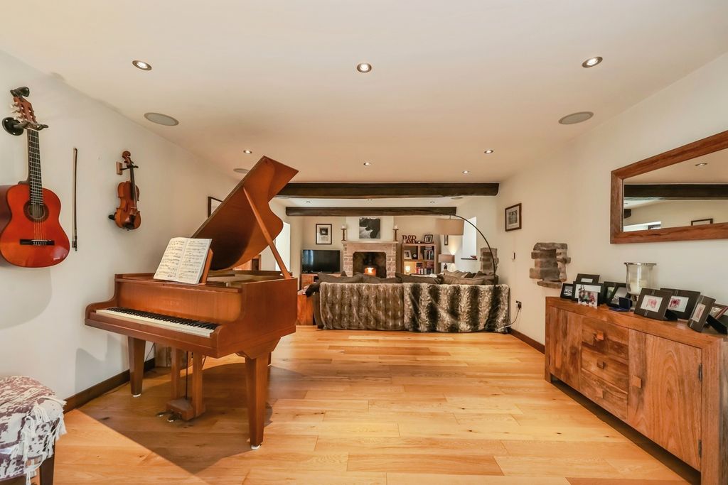 Property photo 3 of 42 Photo