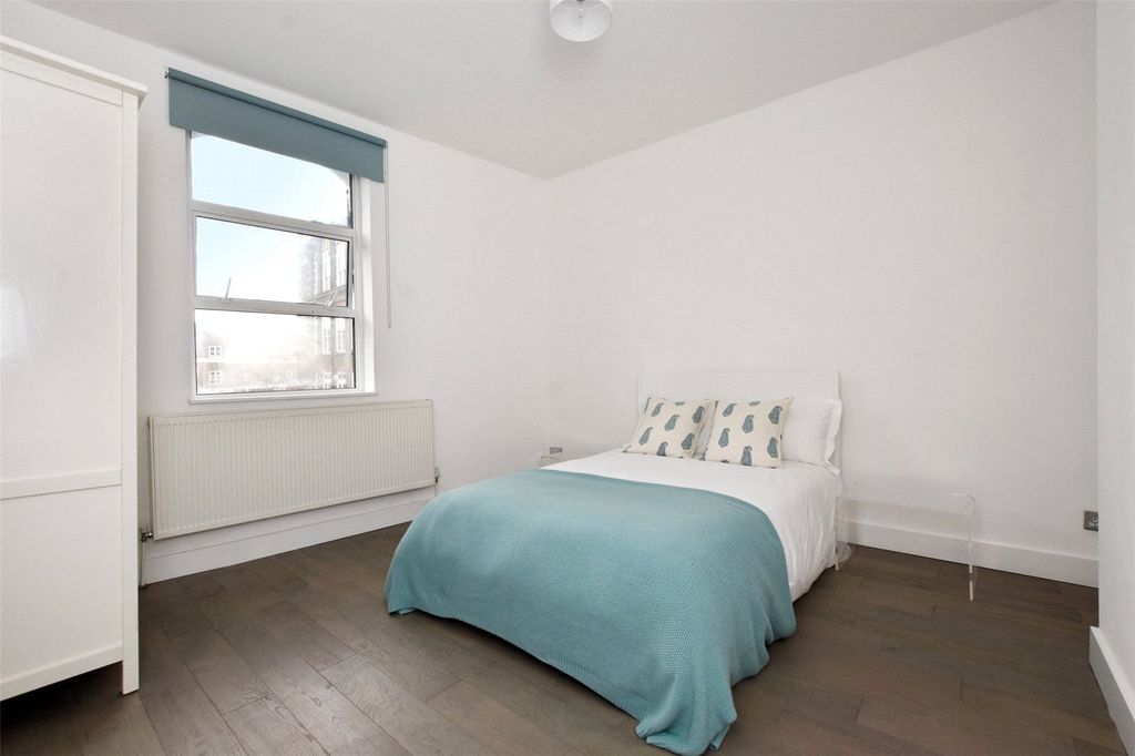 Property photo 2 of 15 Bedroom One