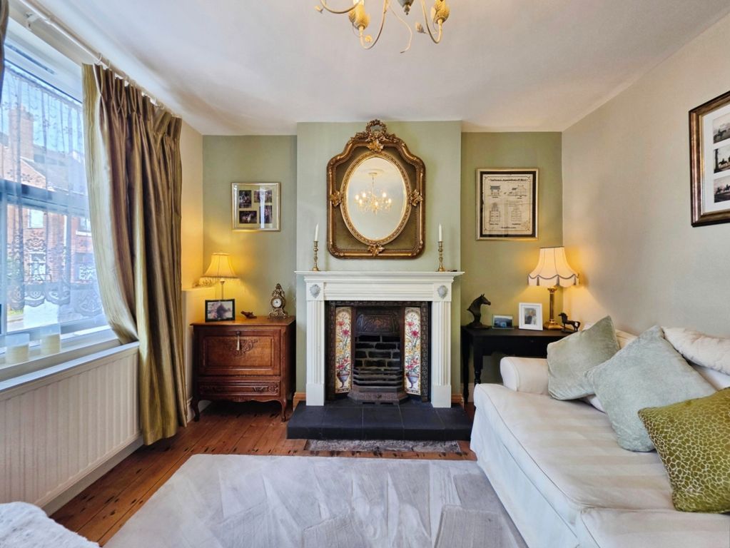 Property photo 3 of 28 Pbox-Img.Jpg