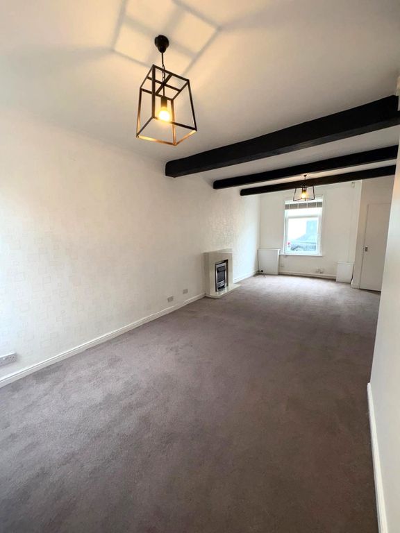 Property photo 3 of 11 Photo