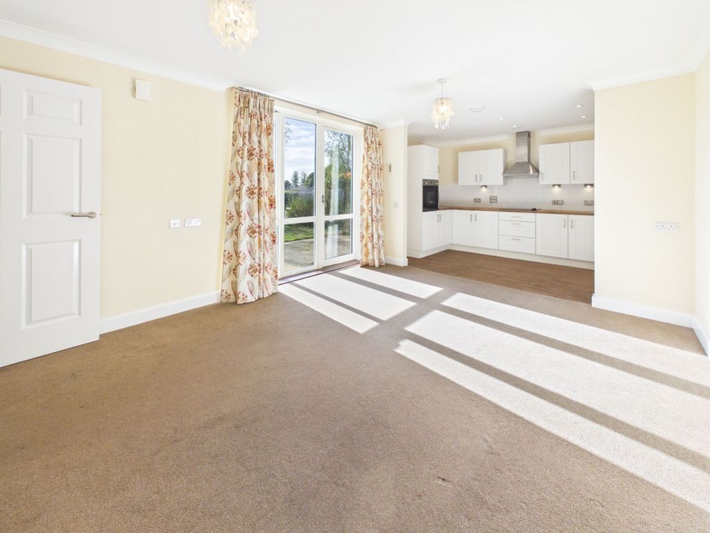 Property photo 3 of 10