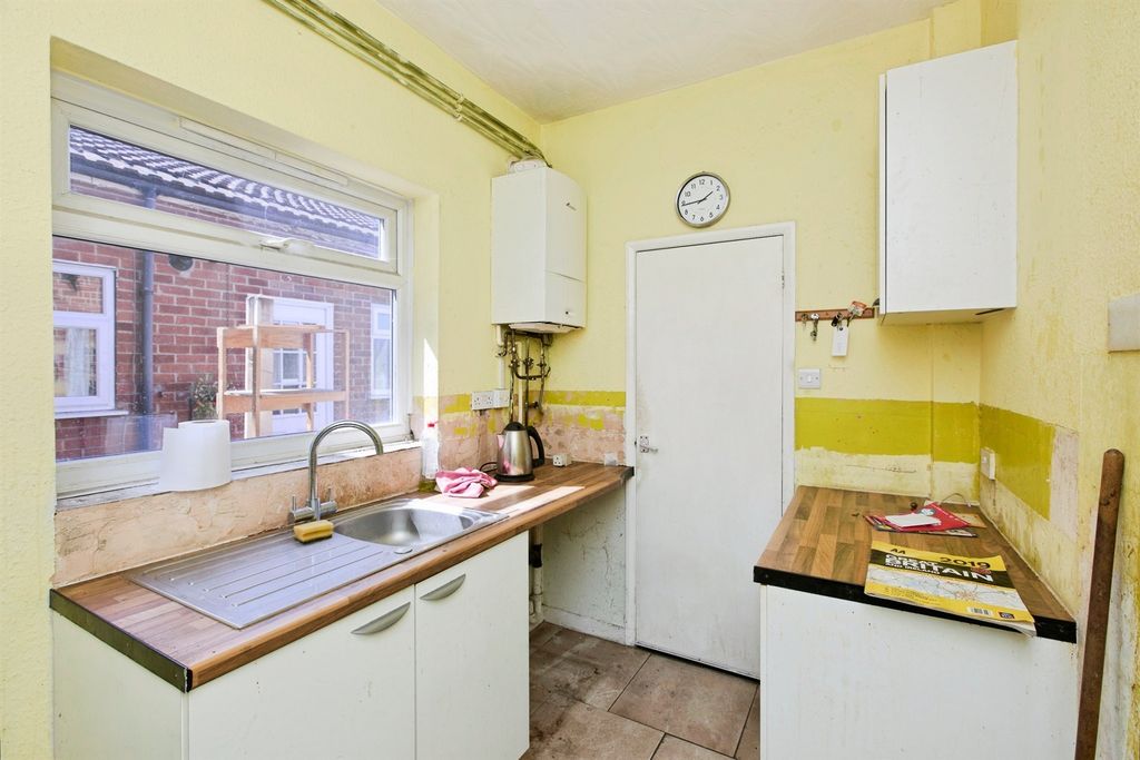 Property photo 3 of 20