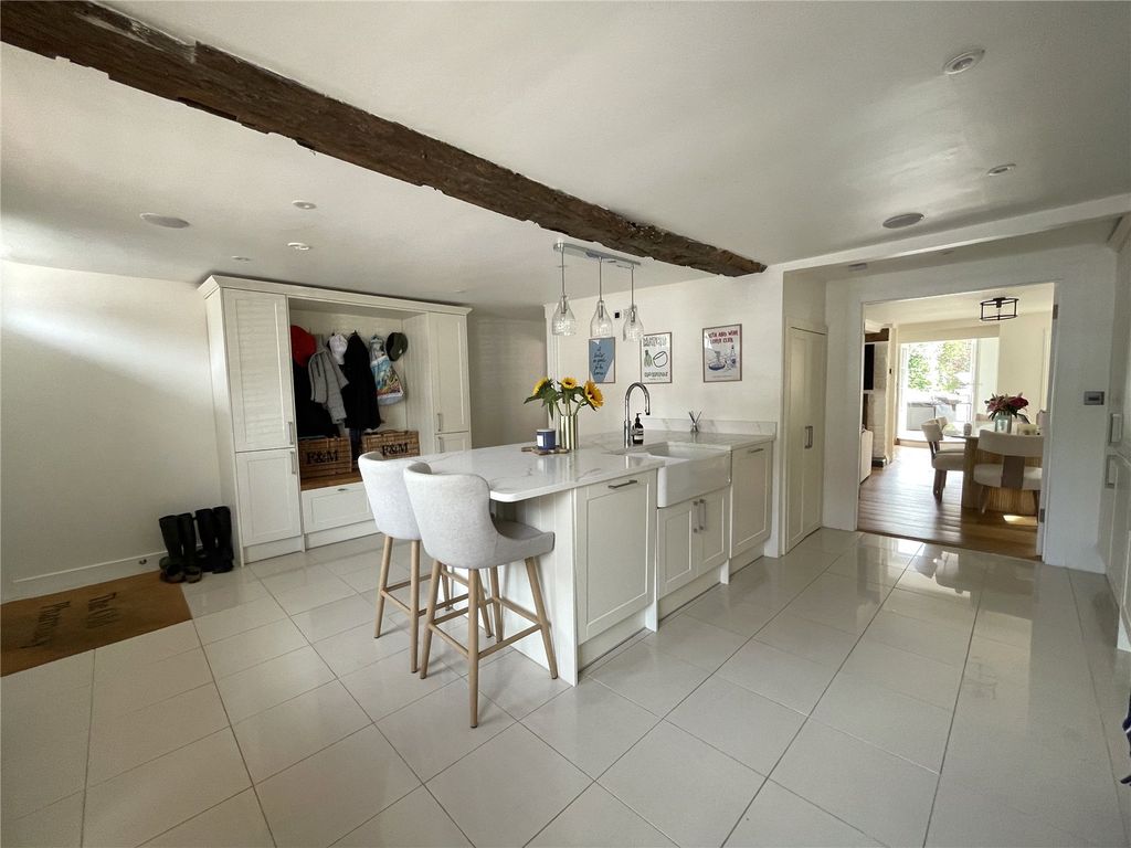 Property photo 2 of 22 Picture No. 33