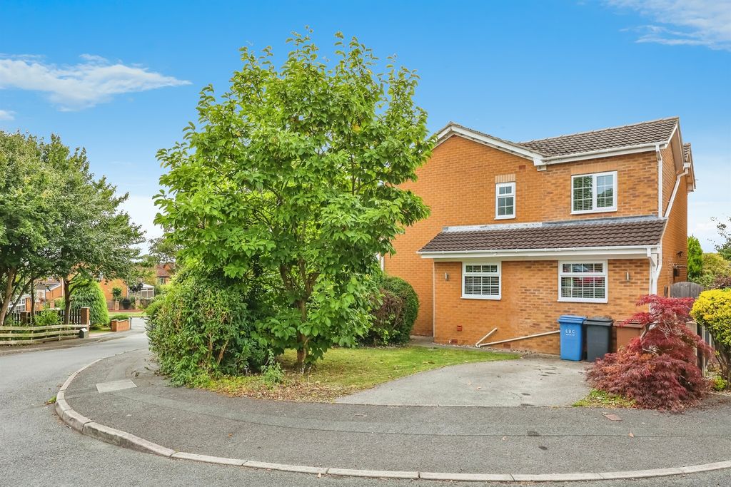 Property photo 2 of 19