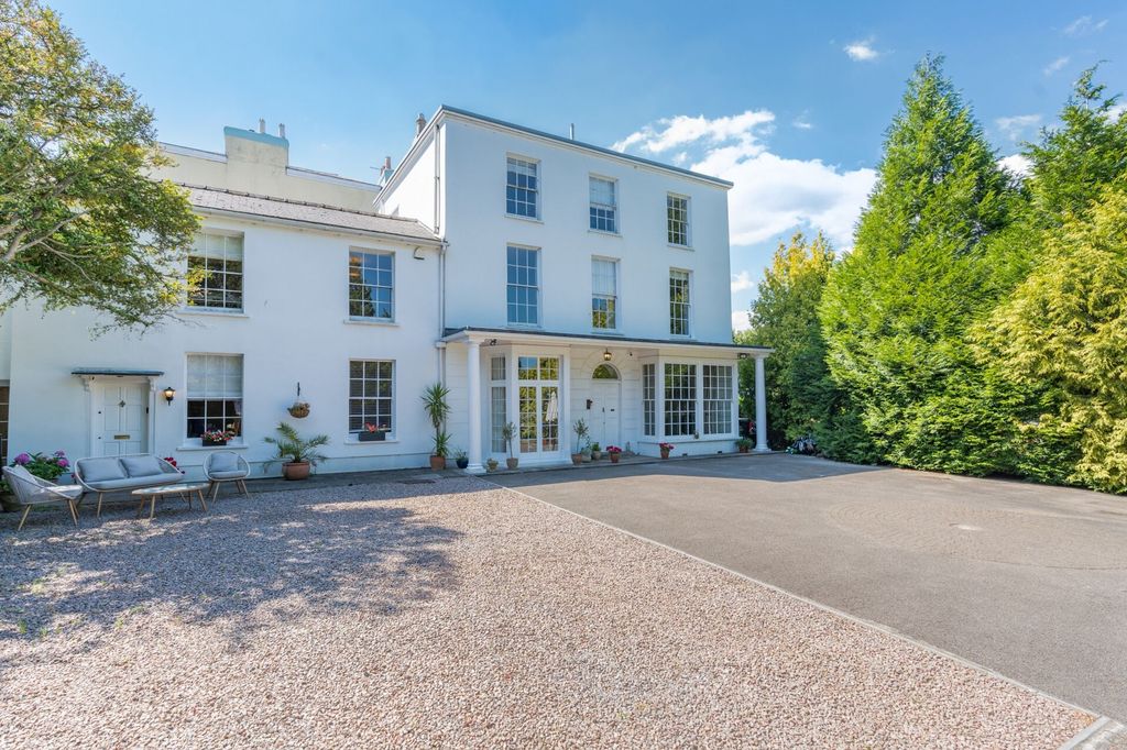 Property photo 1 of 44 P043827_01.Jpg