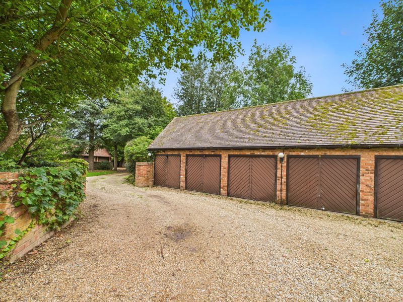 Property photo 2 of 16 Photo 4