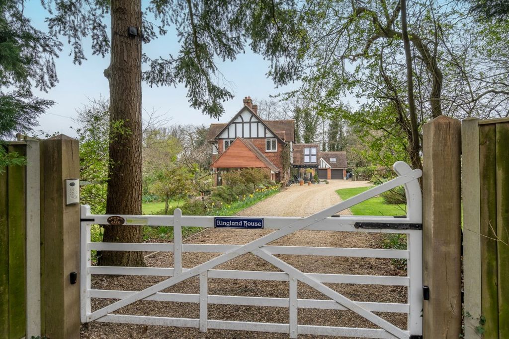 Property photo 1 of 50 Rh35