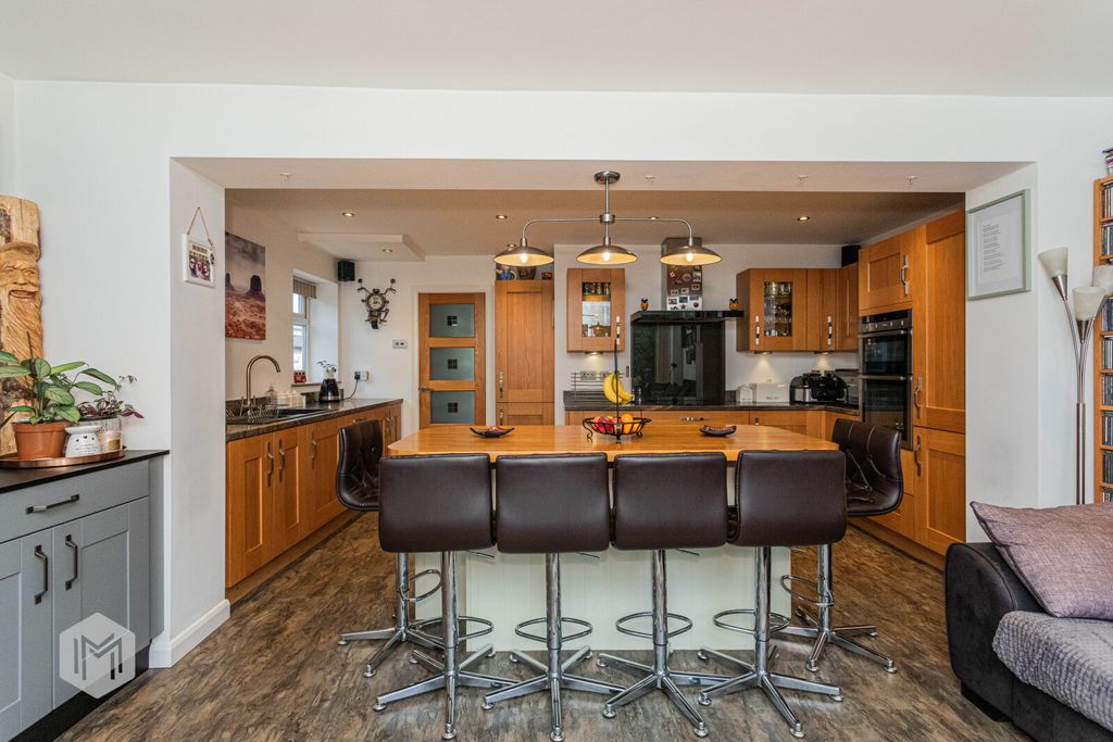 Property photo 3 of 22 Picture No. 10