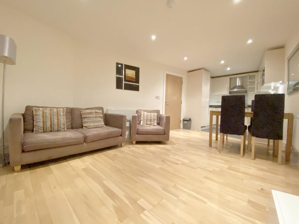 Property photo 2 of 8 Gallery