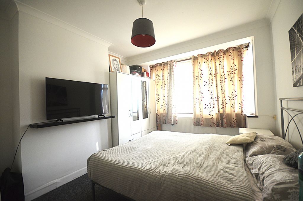 Property photo 2 of 10 Gallery