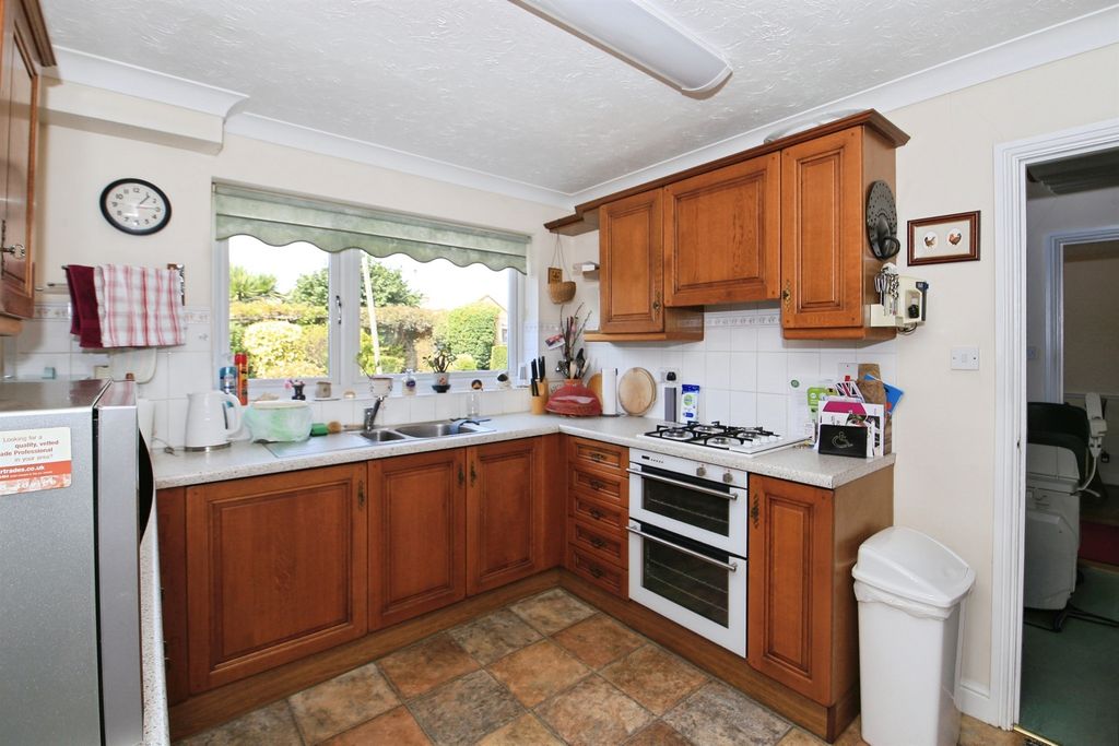 Property photo 3 of 15
