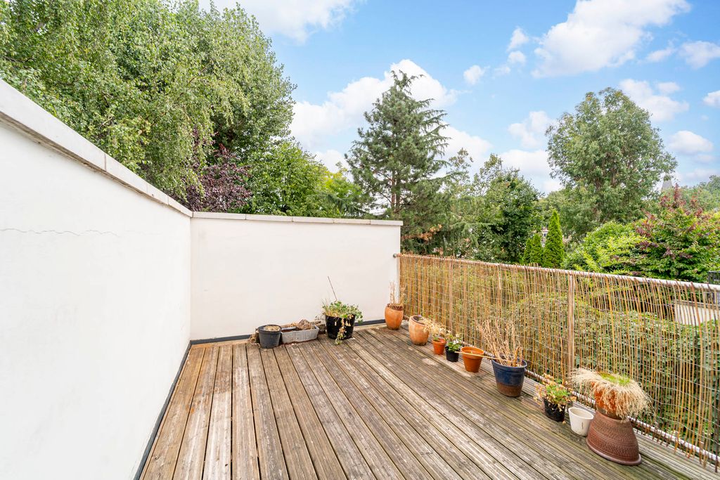 Property photo 3 of 9 Ndb06864-Edit