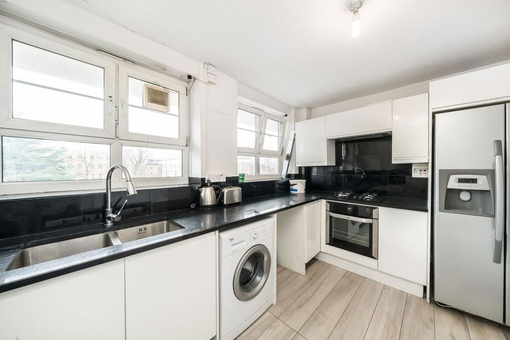 Property photo 3 of 6