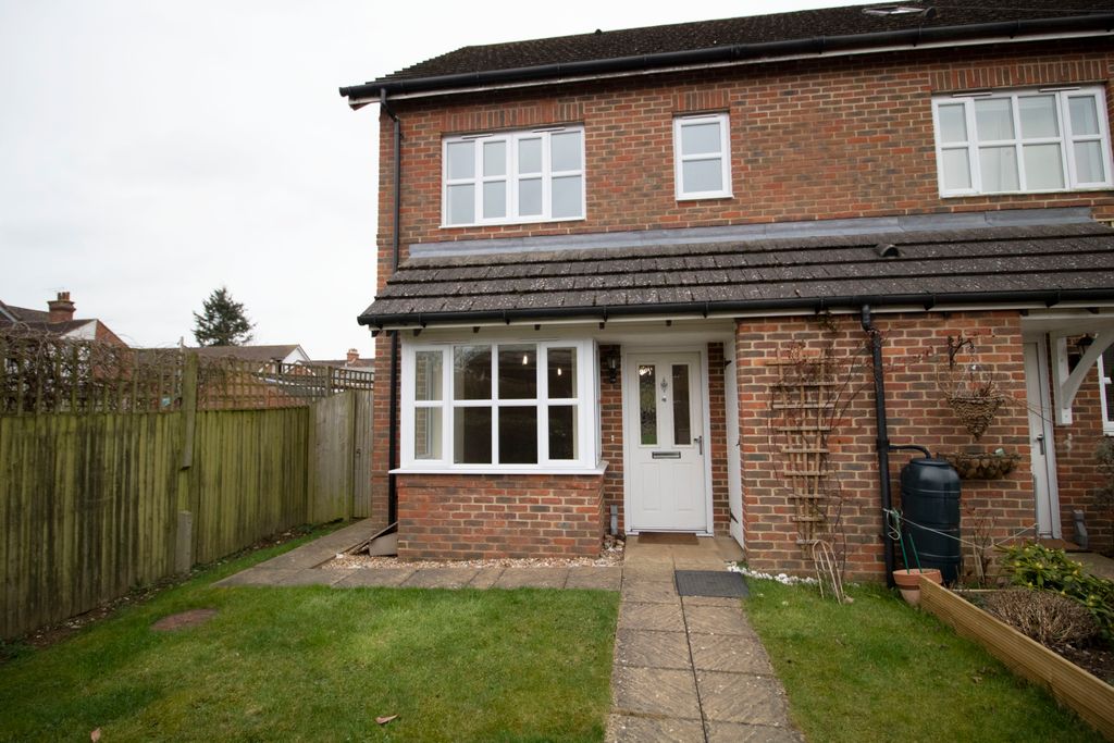 Property photo 1 of 9 Front