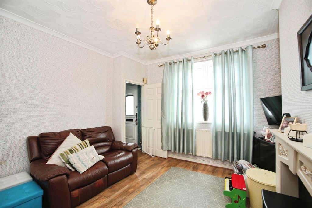 Property photo 3 of 15