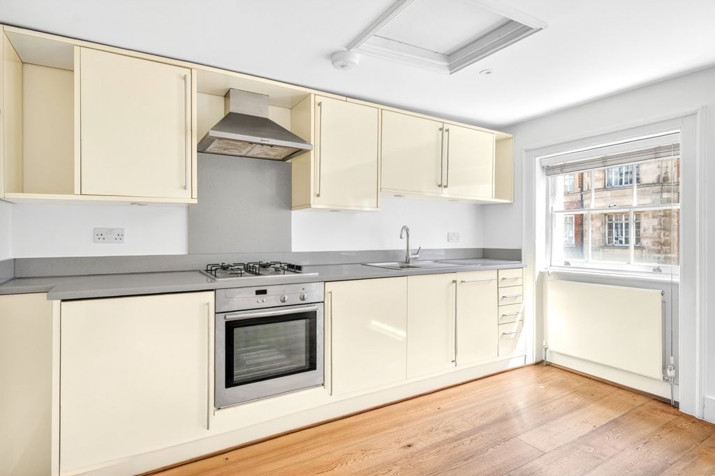 Property photo 3 of 12 _Akp5201-2
