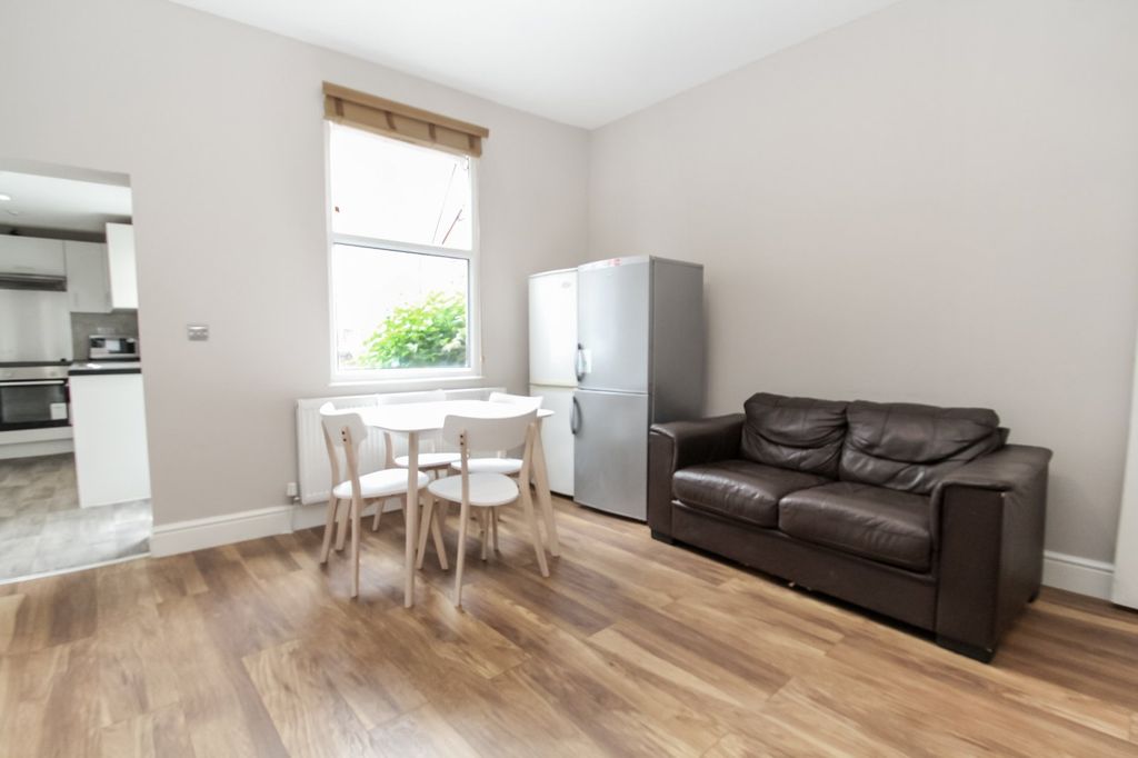 Property photo 1 of 11 Picture No. 02