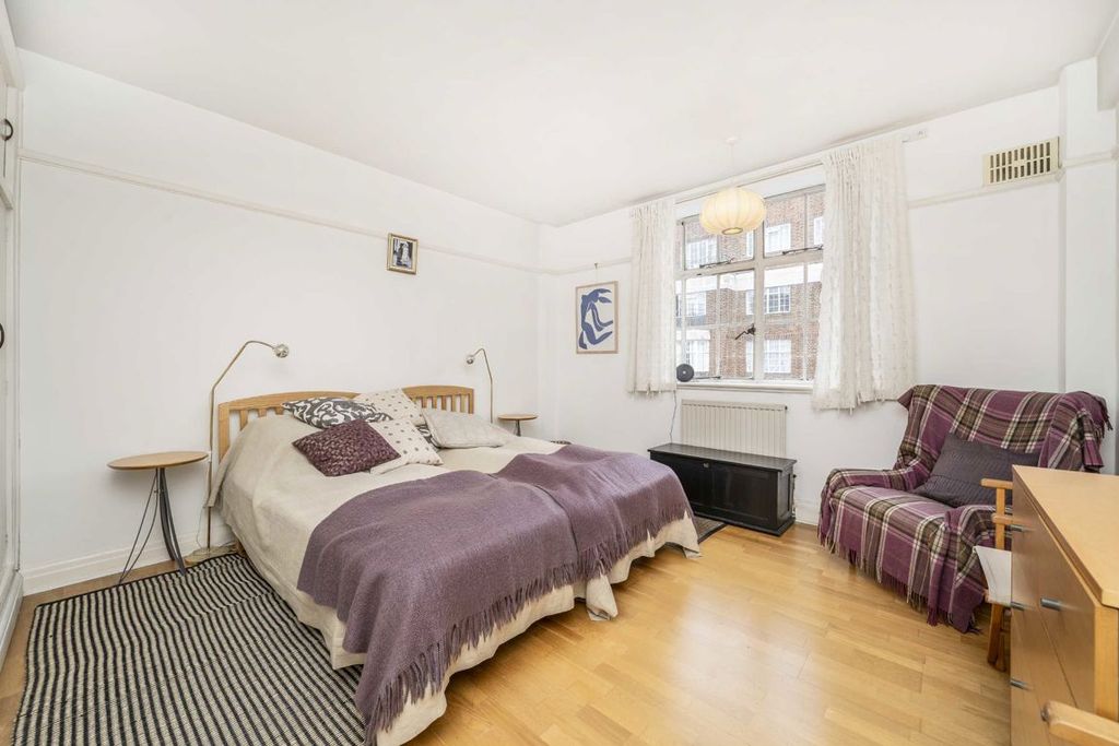 Property photo 3 of 4