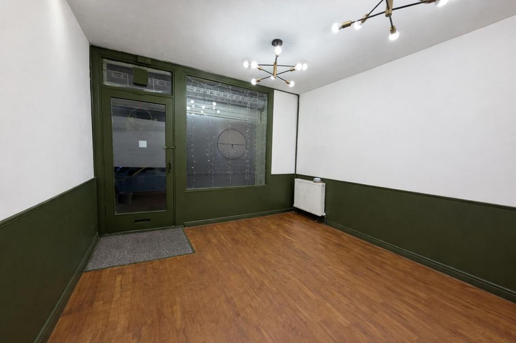 Property photo 2 of 3
