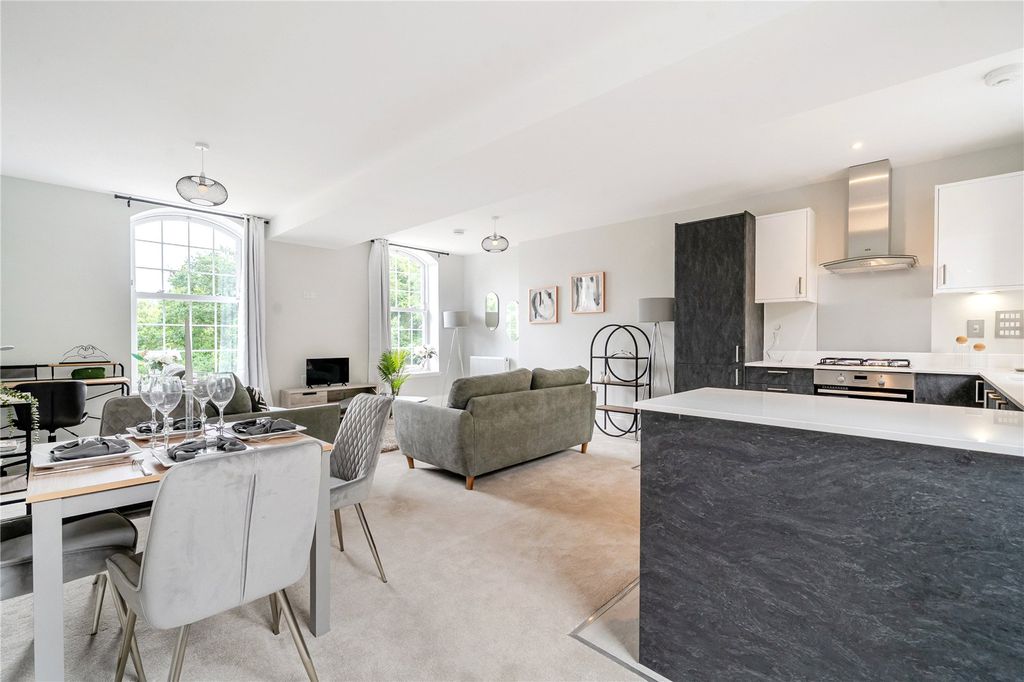 Property photo 3 of 14 Picture No. 14