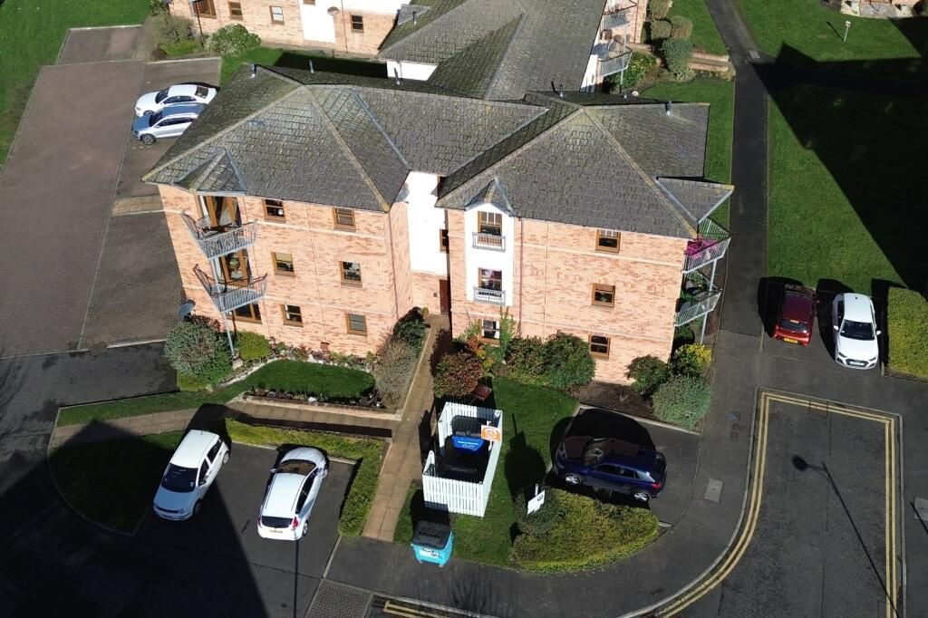 Property photo 3 of 17 Photo 16