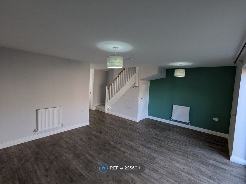 Property photo 2 of 19 Living Room