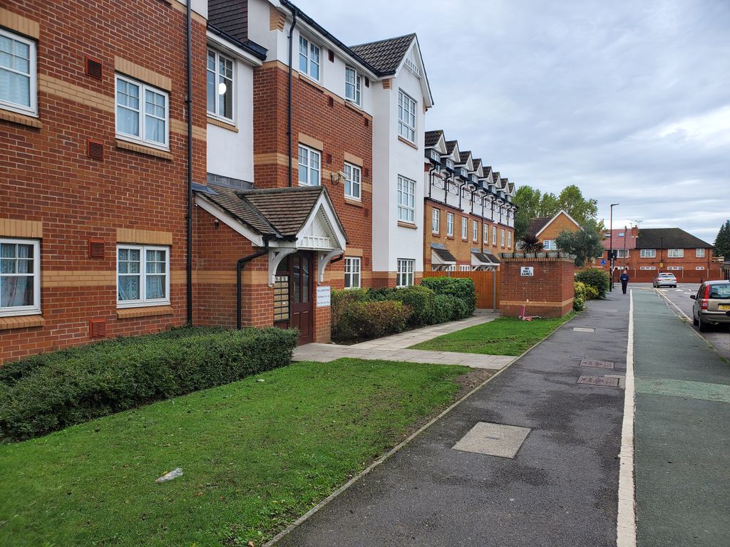 Property photo 1 of 16