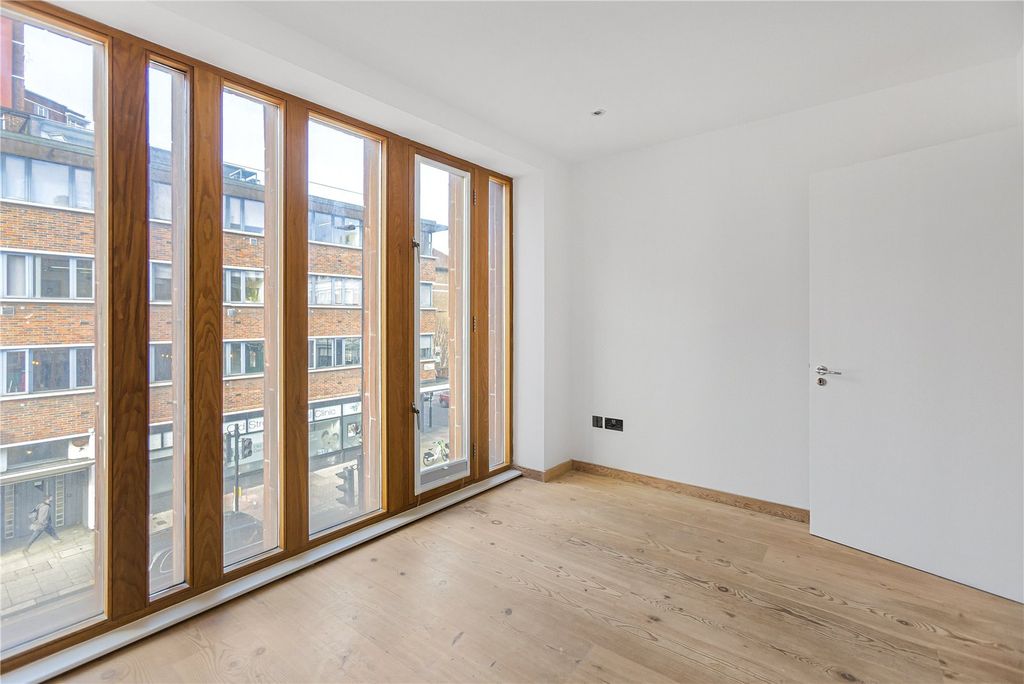 Property photo 3 of 20 Picture No. 29